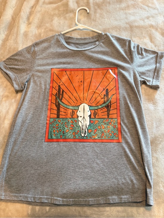 Tops - Western Graphic Tee